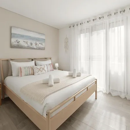 Atlantic Pearl Nazaré